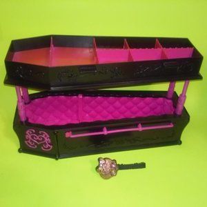 Monster High DEAD TIRED Draculaura Doll Coffin Bed Price Firm